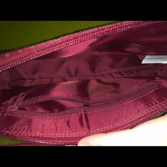 Perfect condition red vintage purse! - Picture 6 of 6